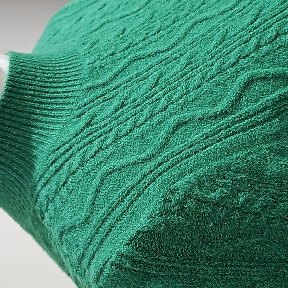 Apricot Green Sweater - Picture 3 of 6